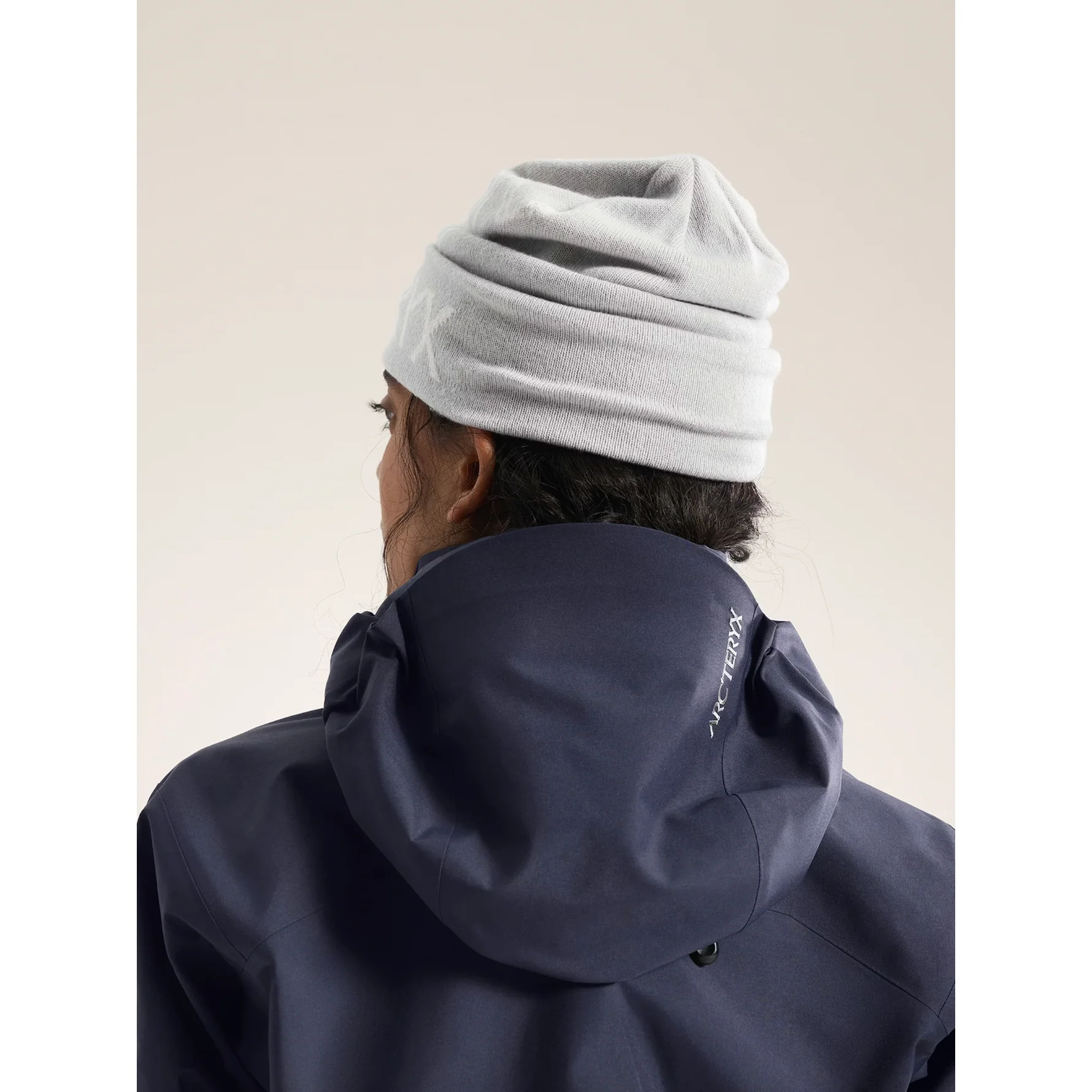 Arc'teryx Bird Word Toque in Solitude/Arctic Silk - Image 4