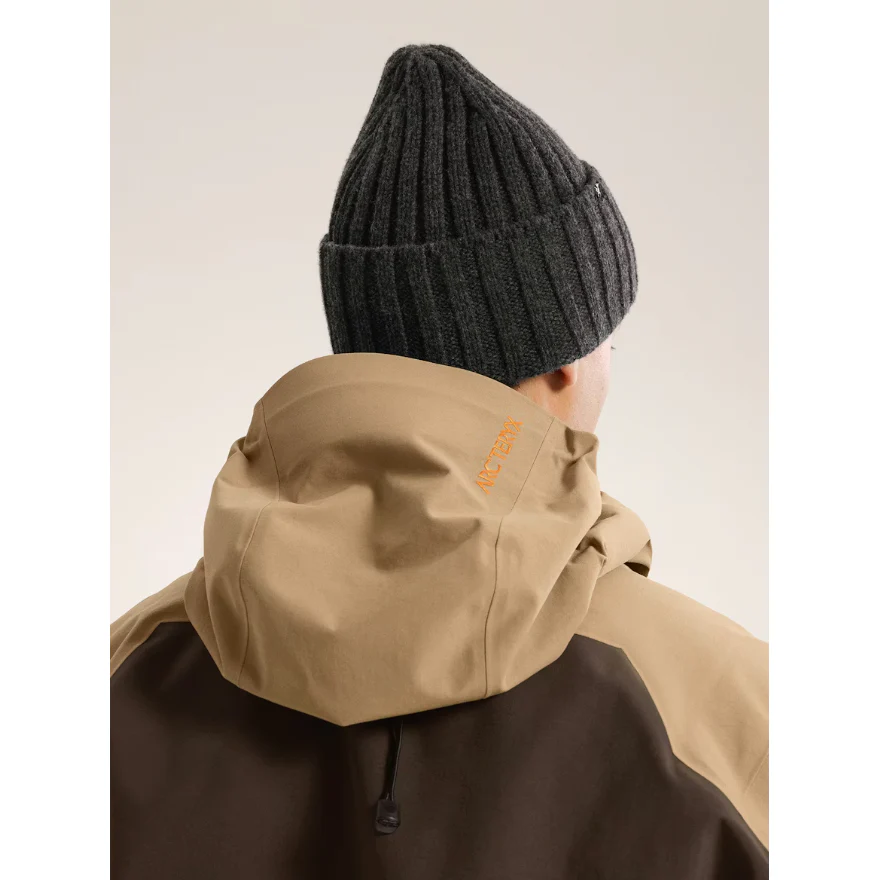 Arc'teryx Chunky Ribbed Toque in Black Heather - Image 4