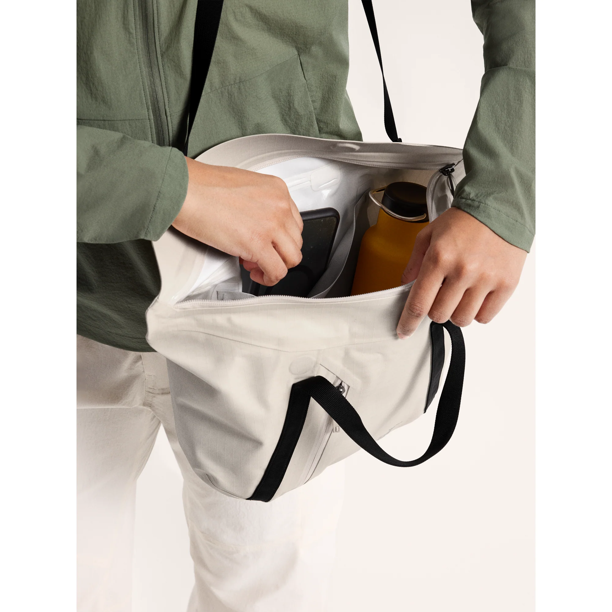 Arc'teryx Granville Shoulder Bag - Image 28