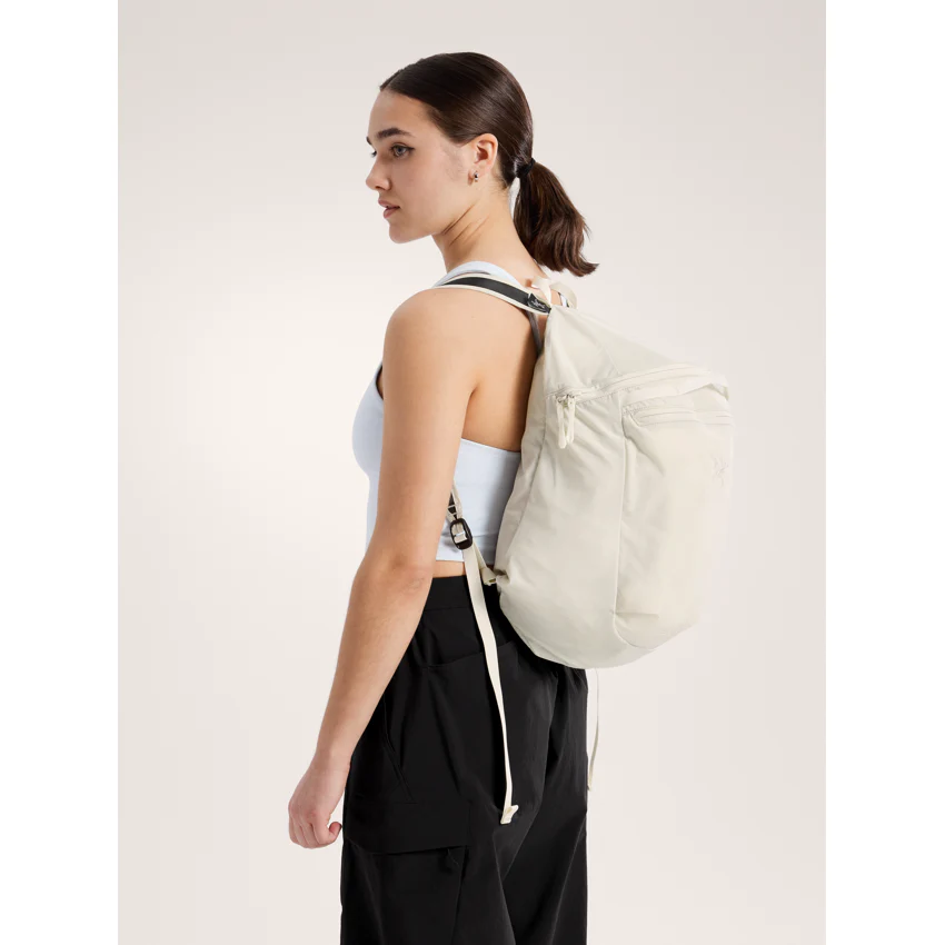 Arc'teryx Heliad 15 Backpack - Image 17