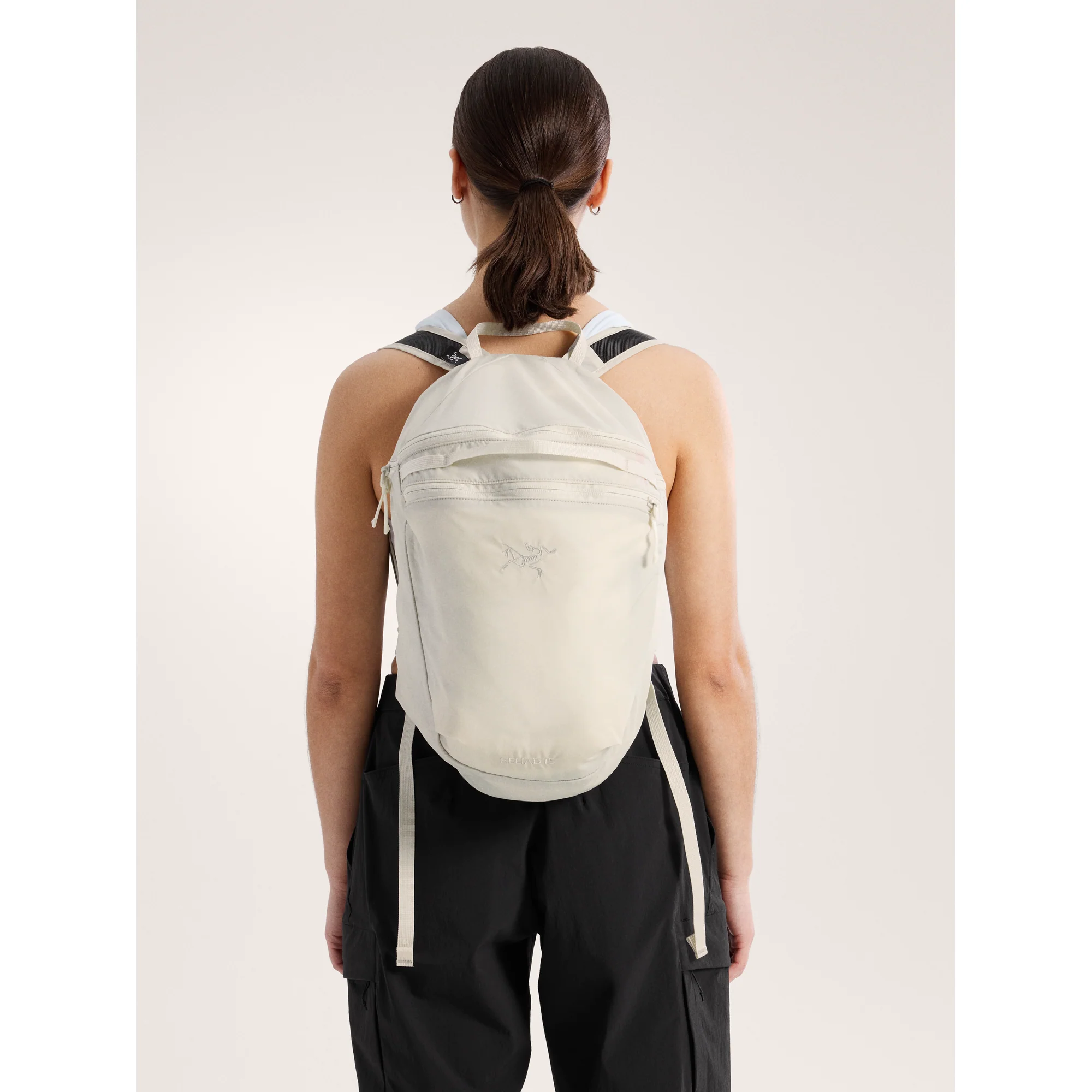 Arc'teryx Heliad 15 Backpack - Image 18