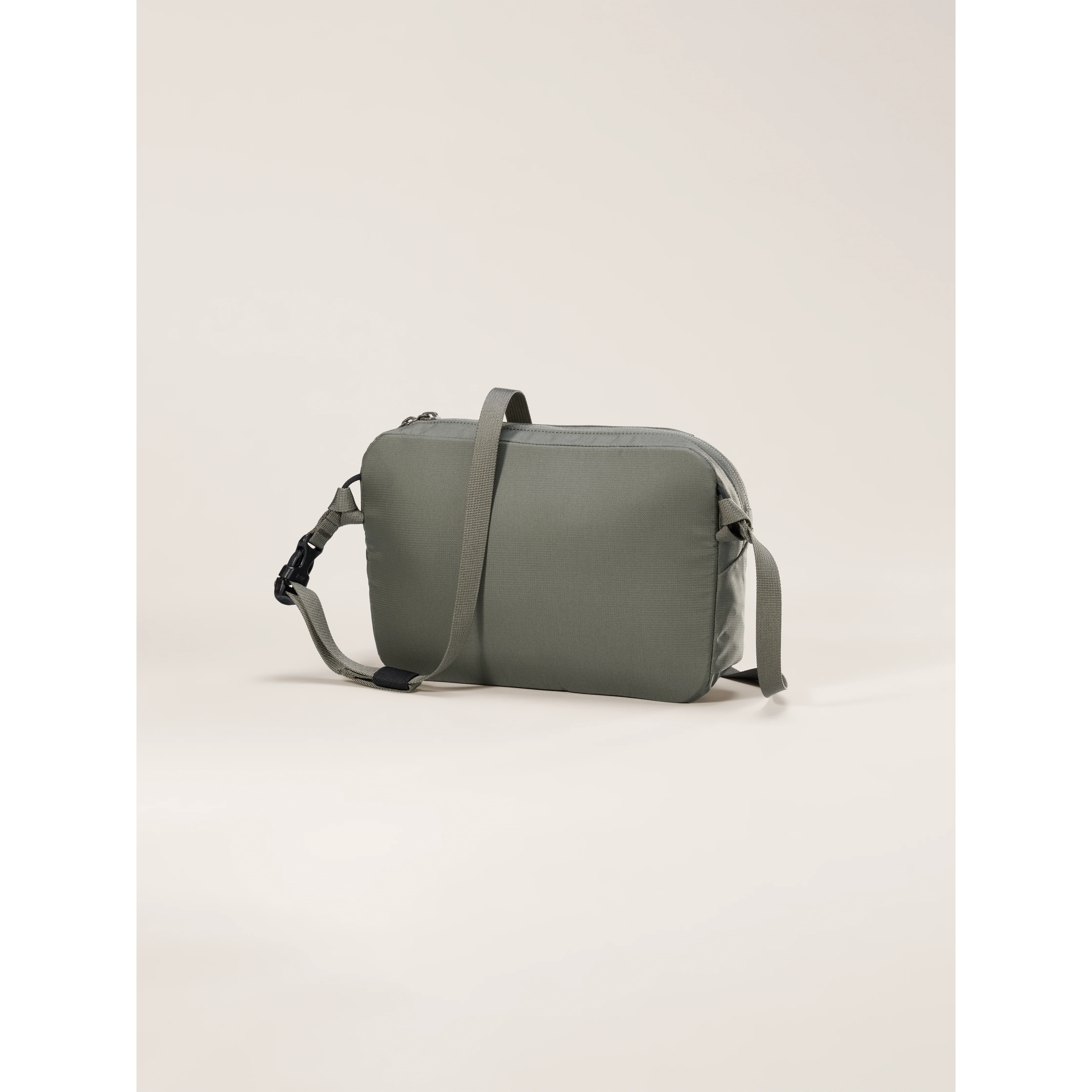 Arc'teryx Heliad Crossbody Bag - Image 13