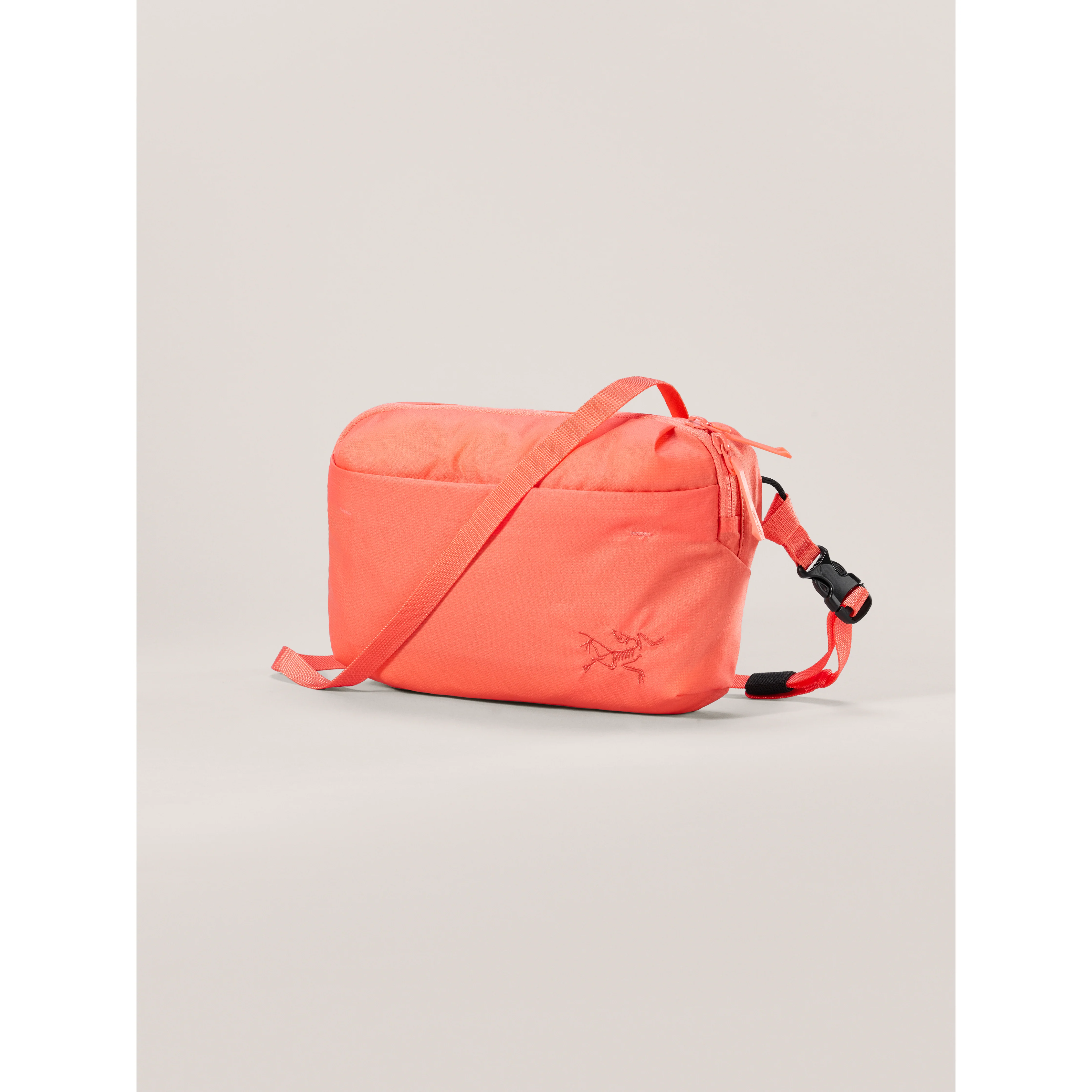 Arc'teryx Heliad Crossbody Bag - Image 28