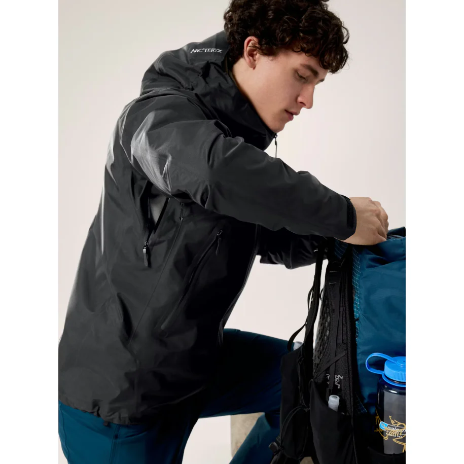 Arc'teryx Men's Beta SL Jacket - Image 16