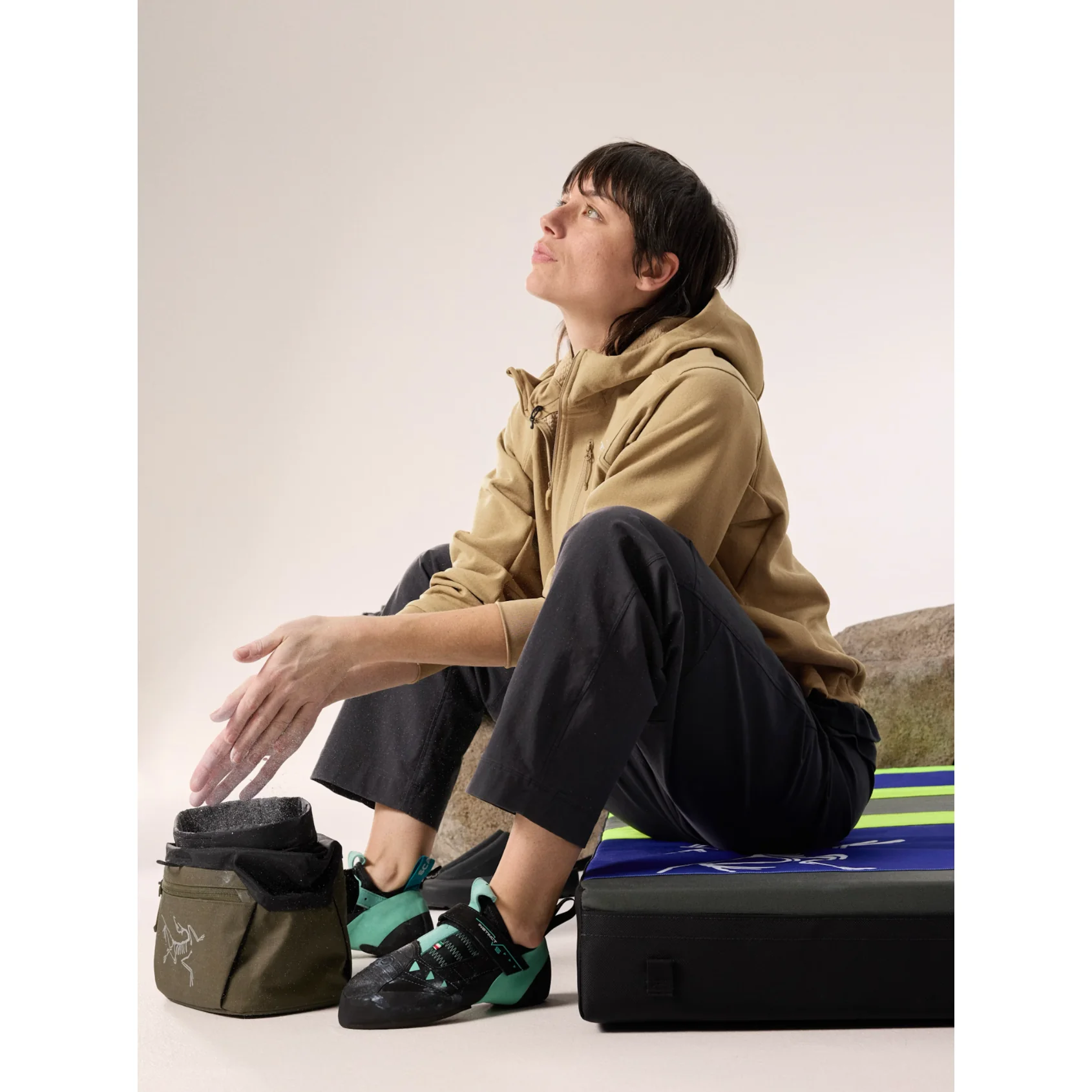 Arc'teryx Women's Aestas Pullover Hoody - Image 9