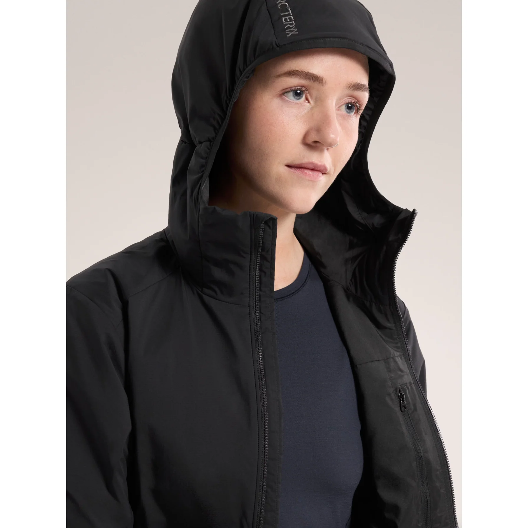 Arc'teryx Women's Atom Hoody - Image 17