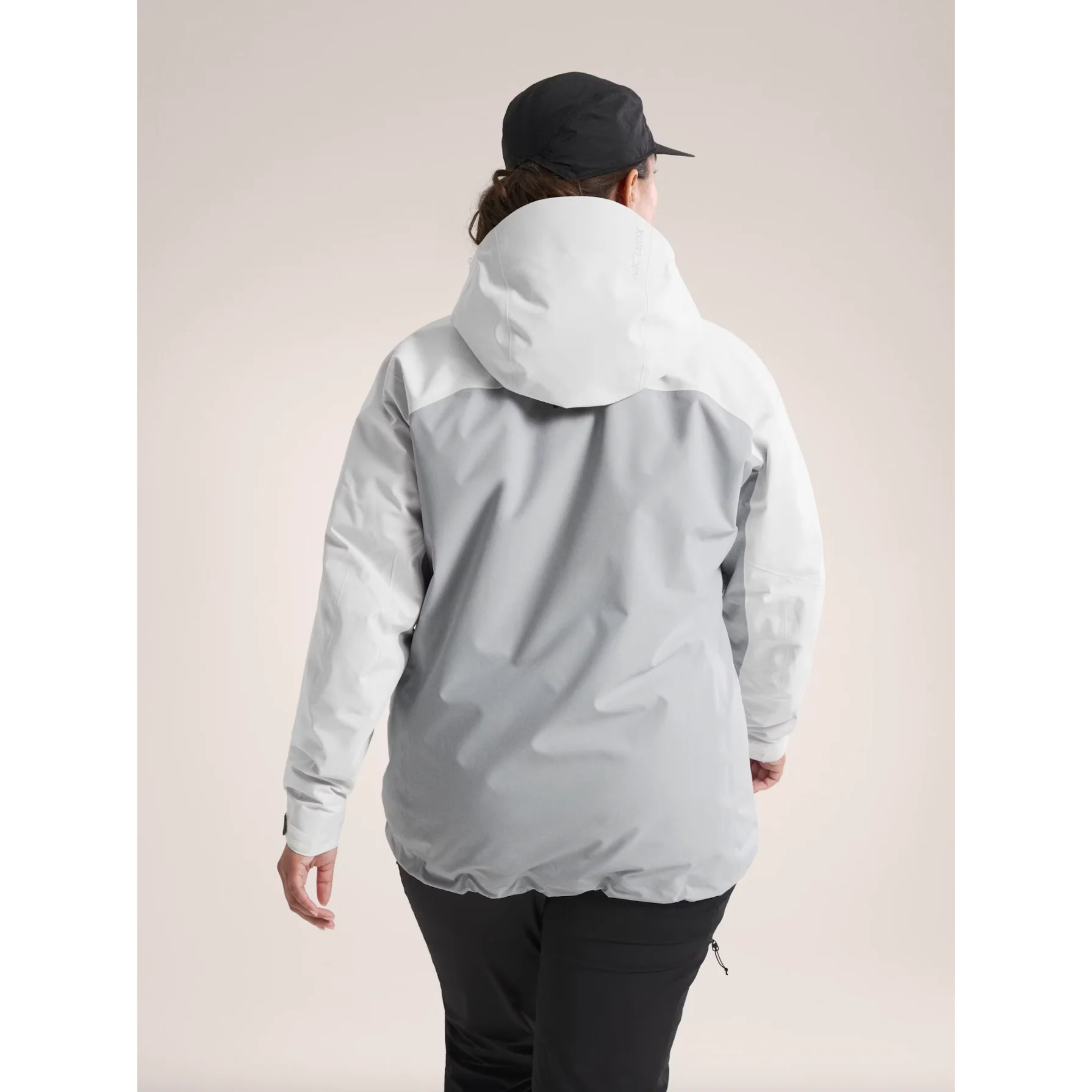 Arc'teryx Women's Beta AR Jacket - Image 18