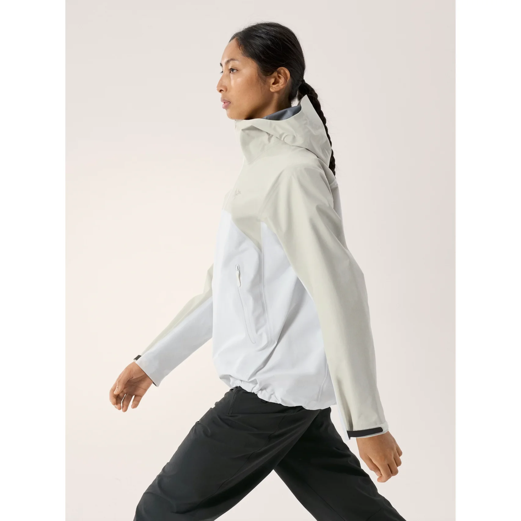 Arc'teryx Women's Beta Jacket - Image 12
