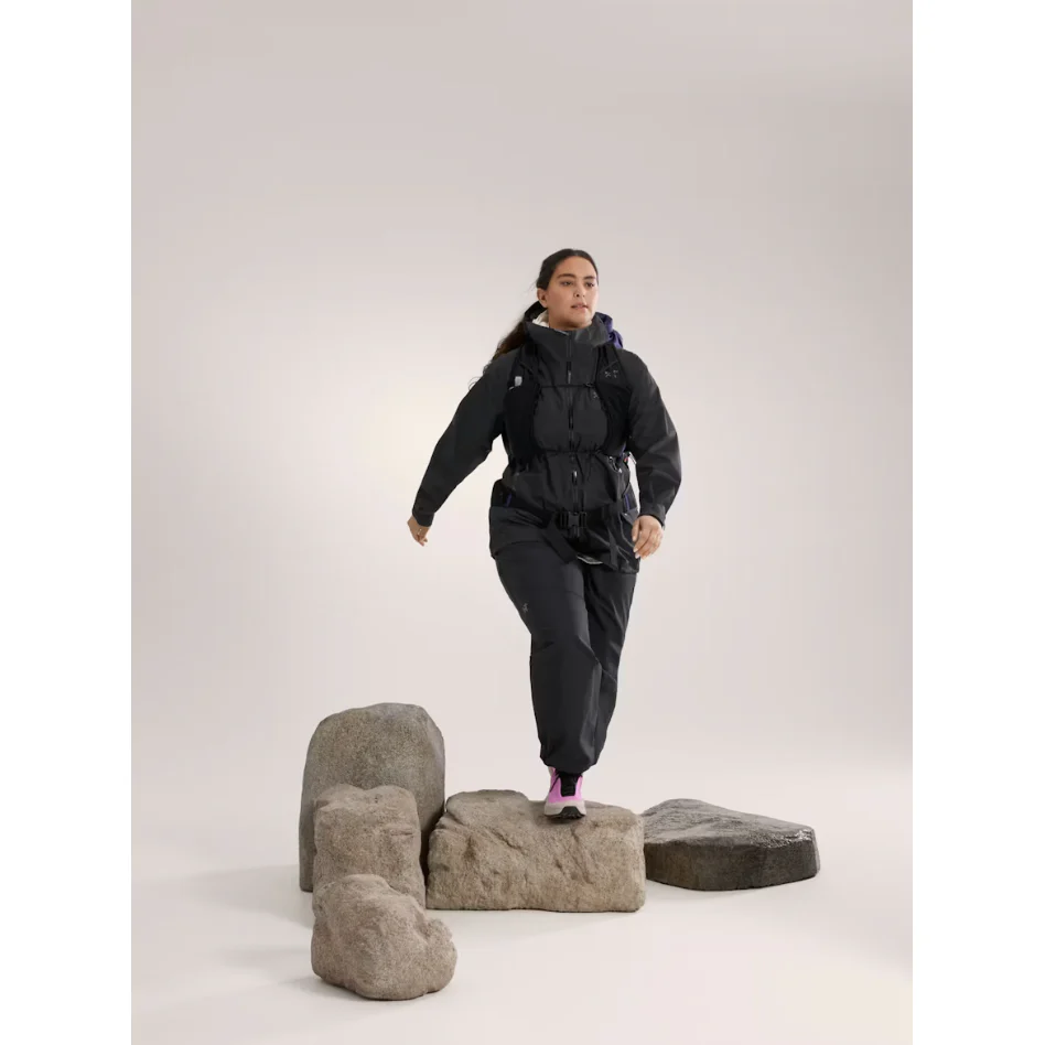 Arc'teryx Women's Beta Jacket - Image 4