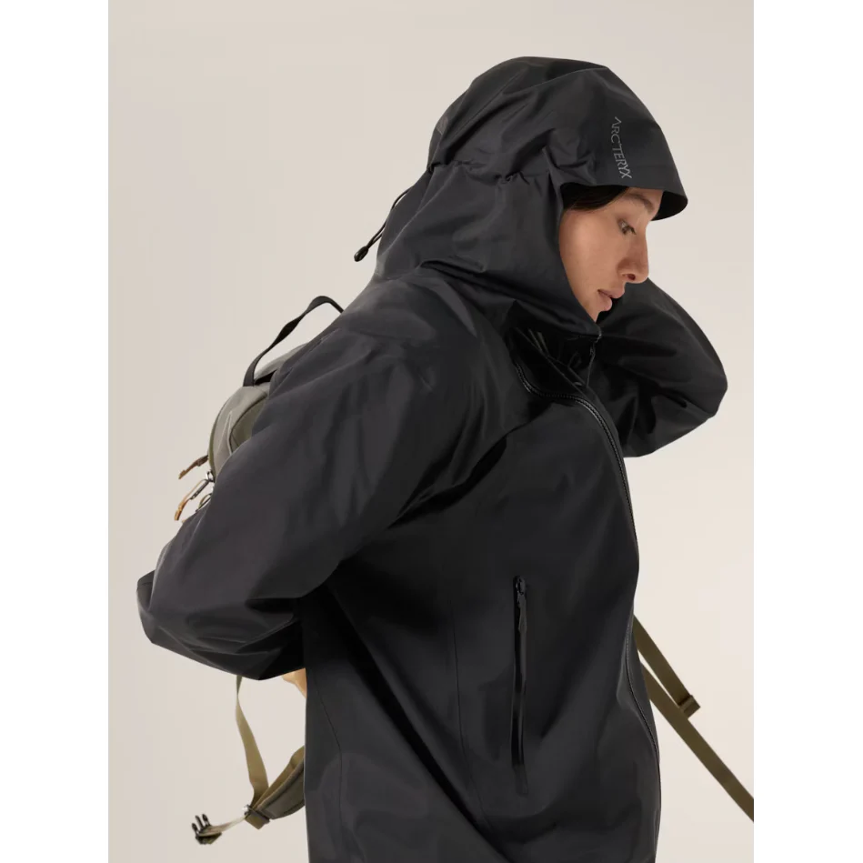 Arc'teryx Women's Beta Jacket - Image 7