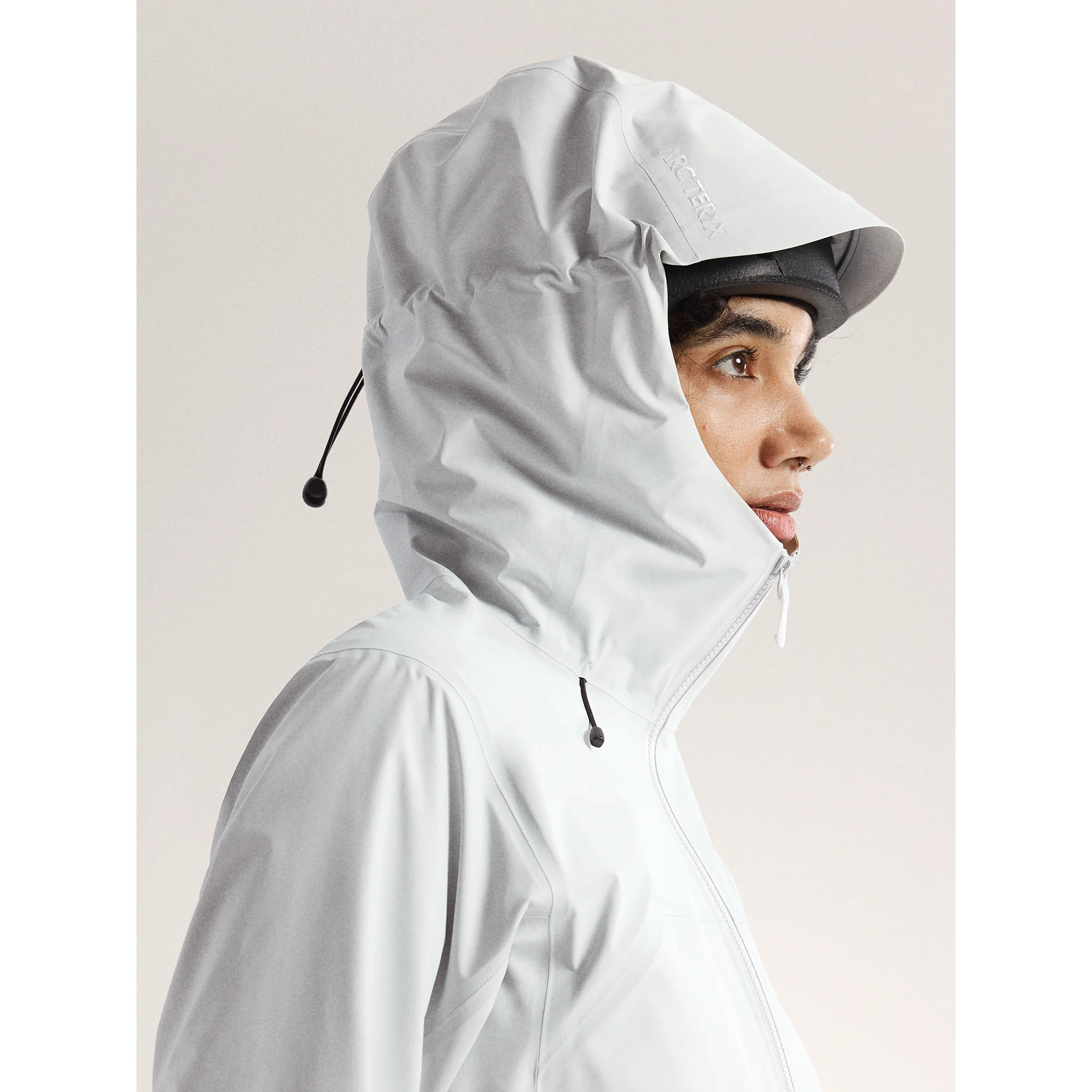 Arc'teryx Women's Beta SL Jacket - Image 3