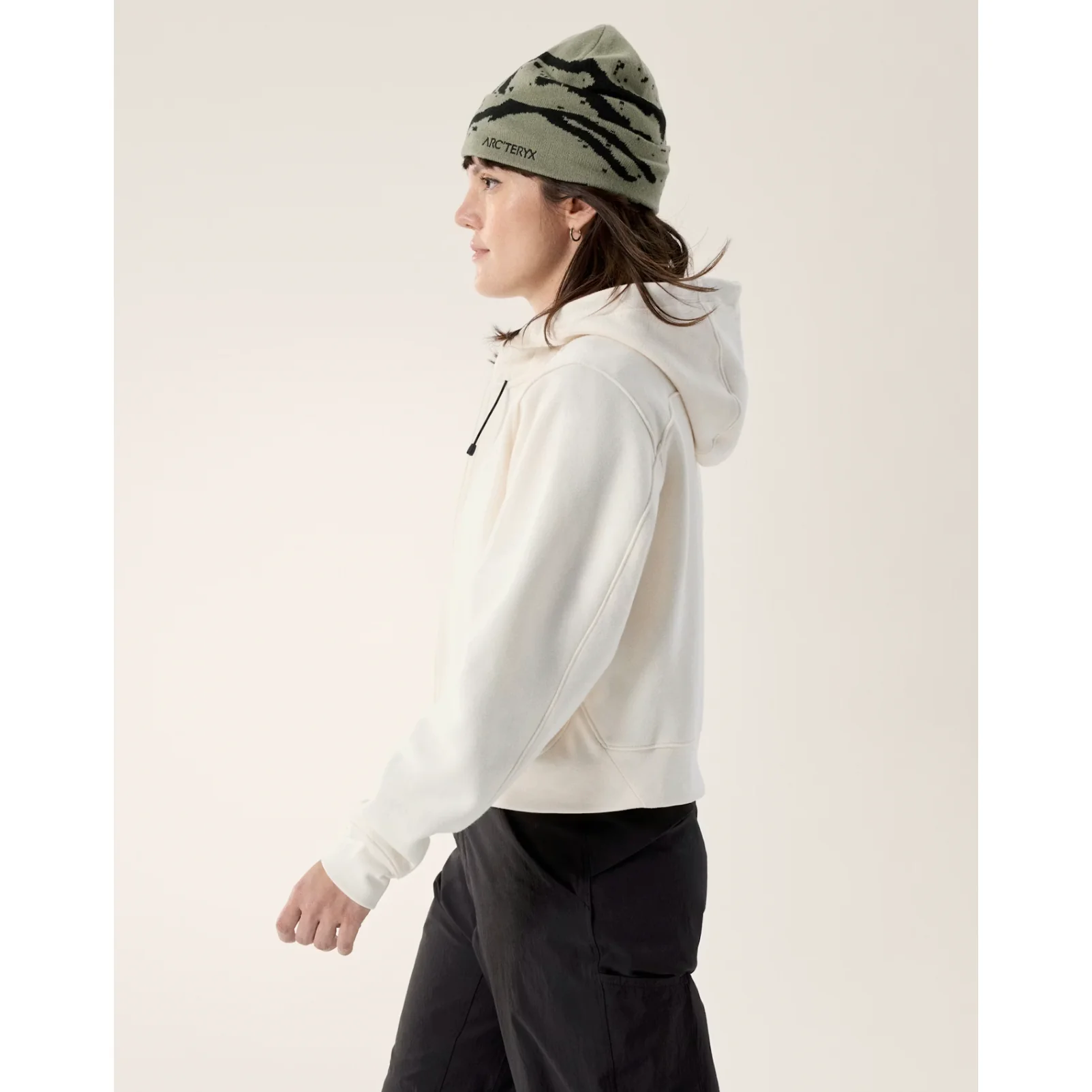 Arc'teryx Women's Emblem Fleece Full Zip Crop Hoody - Image 11