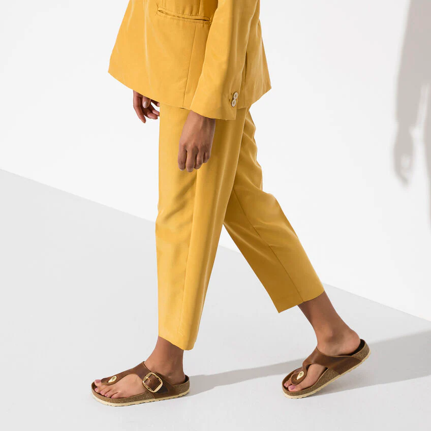Birkenstock Gizeh Big Buckle Oiled Nubuck Leather in Cognac - Image 3