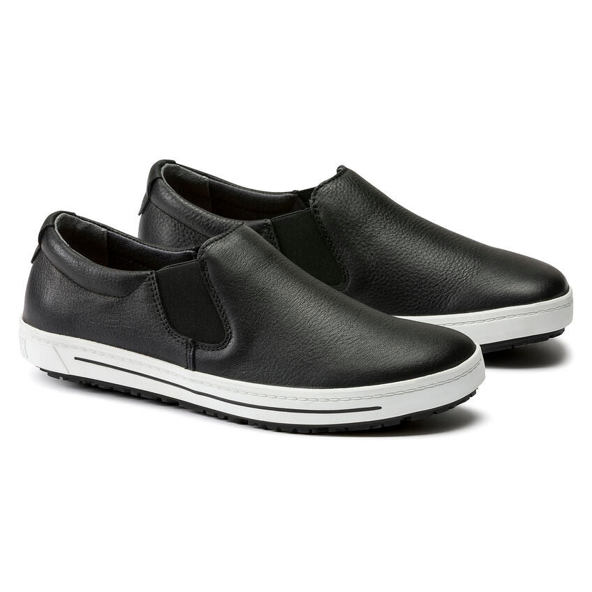Birkenstock QO 400 Leather Slip On Shoe in Black - Image 5