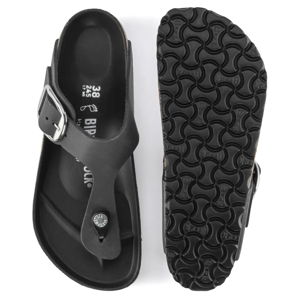 Birkenstock Women Gizeh Big Buckle Oiled Leather in Black - Image 10