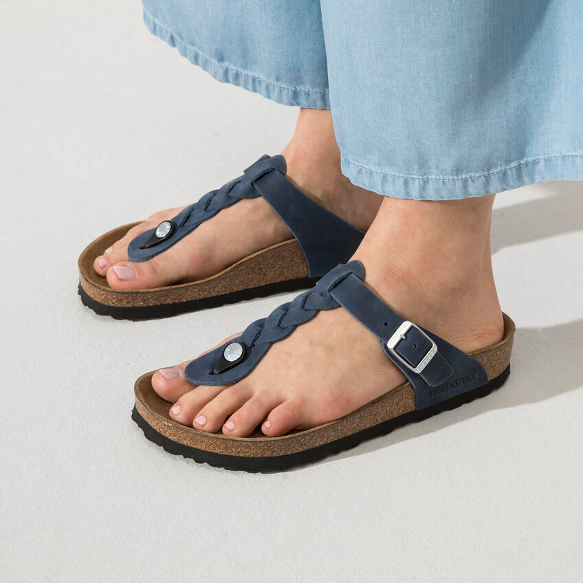 Birkenstock Gizeh Braided Oiled Leather in Navy - Image 2