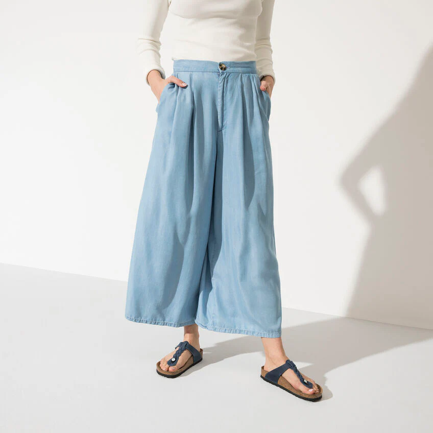 Birkenstock Gizeh Braided Oiled Leather in Navy - Image 4