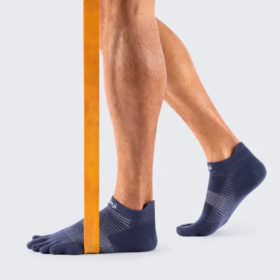 Injinji Men's Performance Run No Show Ultra Thin Sock in Navy - Image 3
