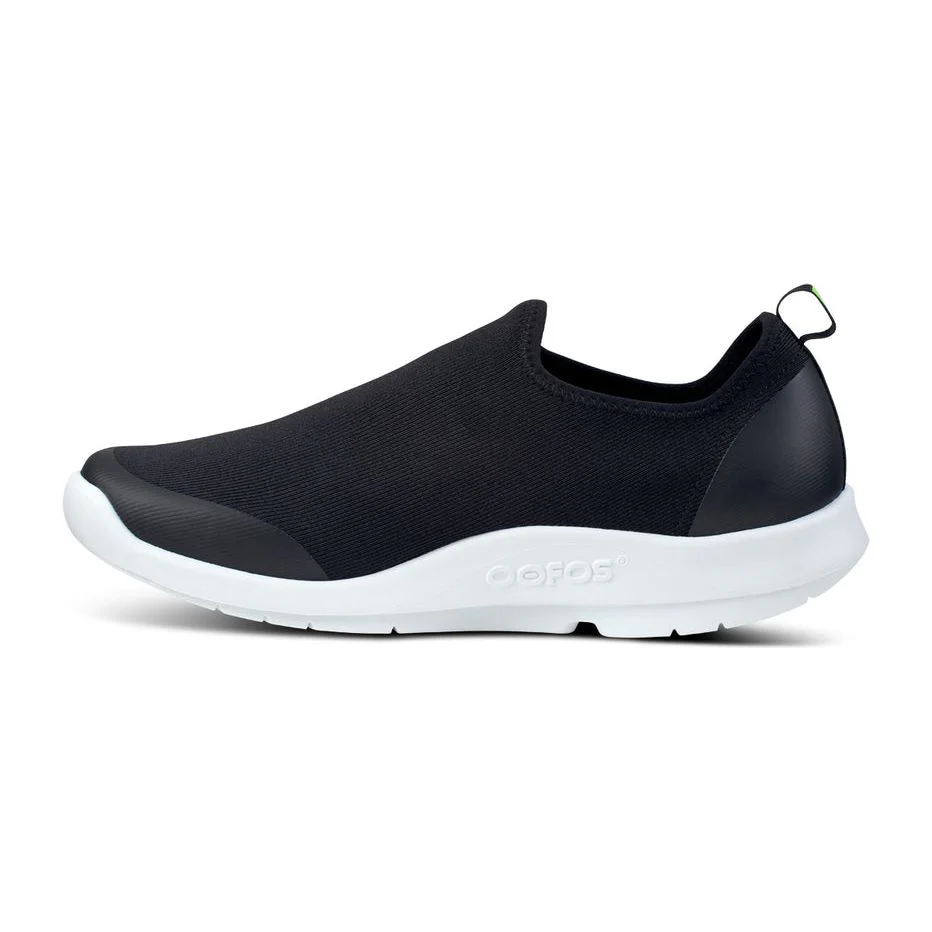 OOFOS Men's OOmg Sport Low Shoe in White/Black - Image 7