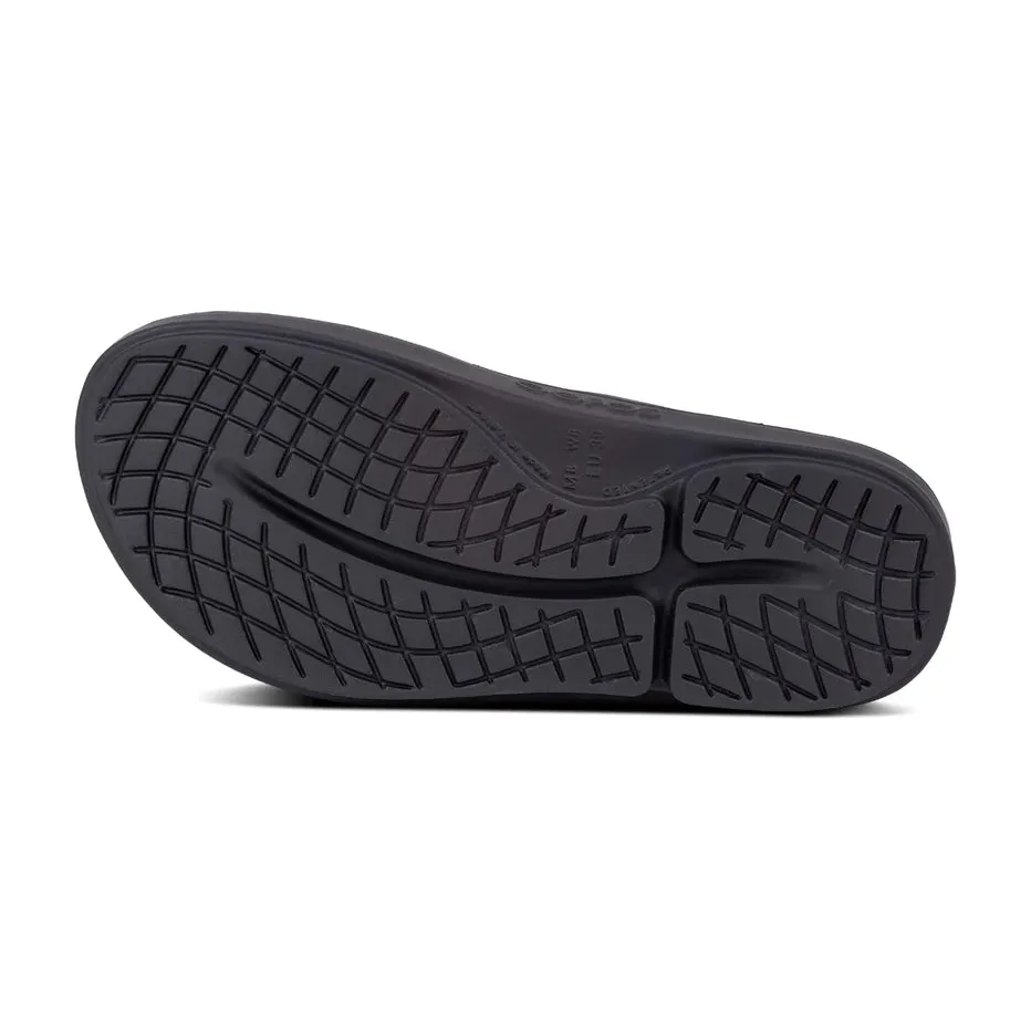 Oofos Ooriginal Sport Sandal in Graphite - Image 7
