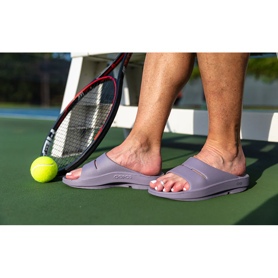 OOFOS Unisex Ooahh Slide Sandals in Mauve - Image 7