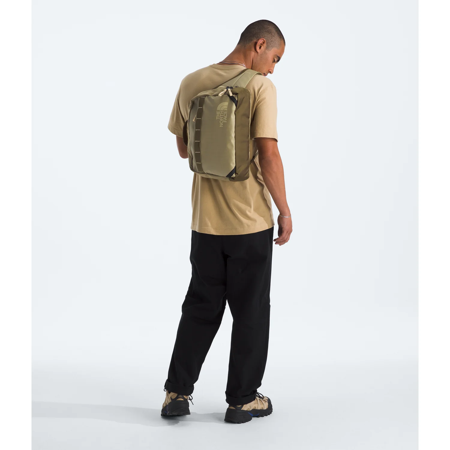 The North Face Base Camp Voyager Sling - Image 8