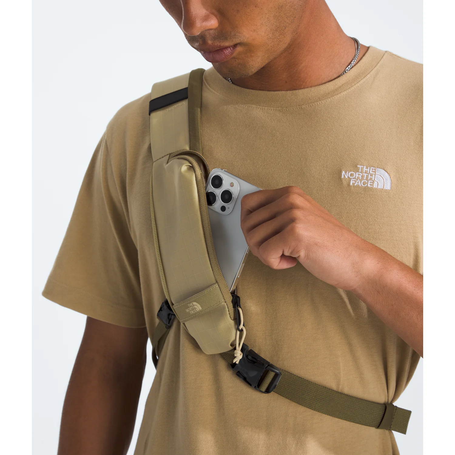 The North Face Base Camp Voyager Sling - Image 9