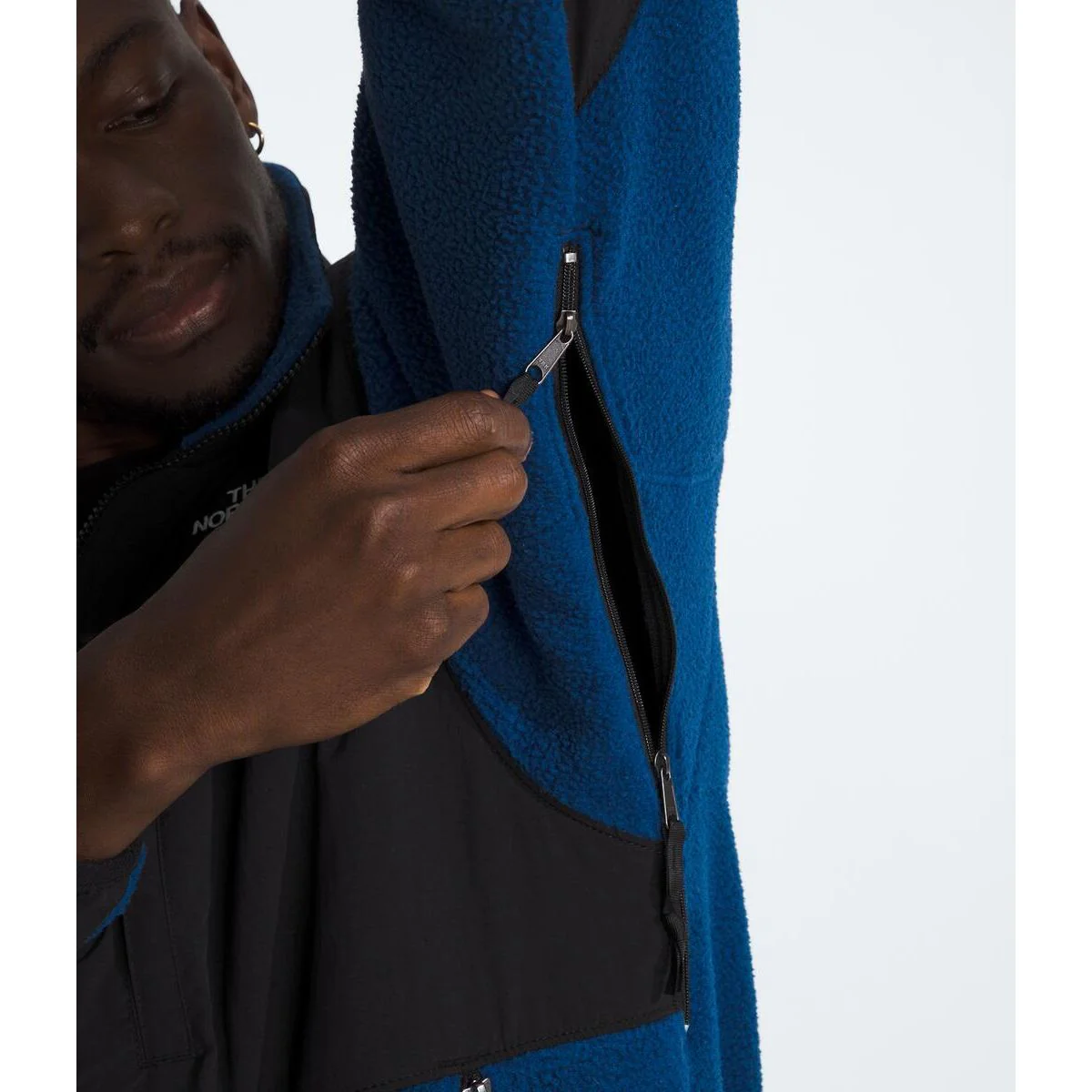 The North Face Men's Retro Denali Jacket - Image 13