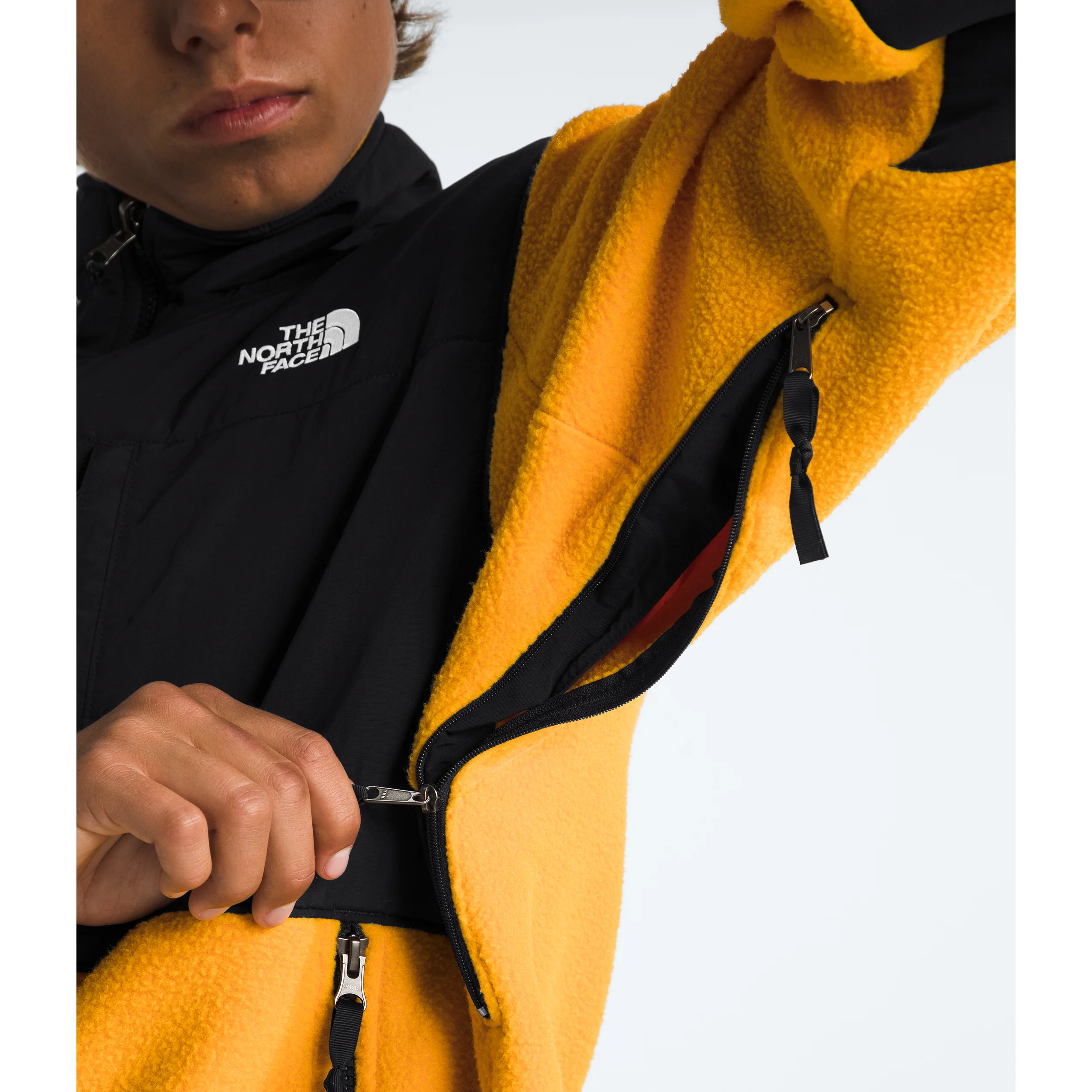 The North Face Men's Retro Denali Jacket - Image 21