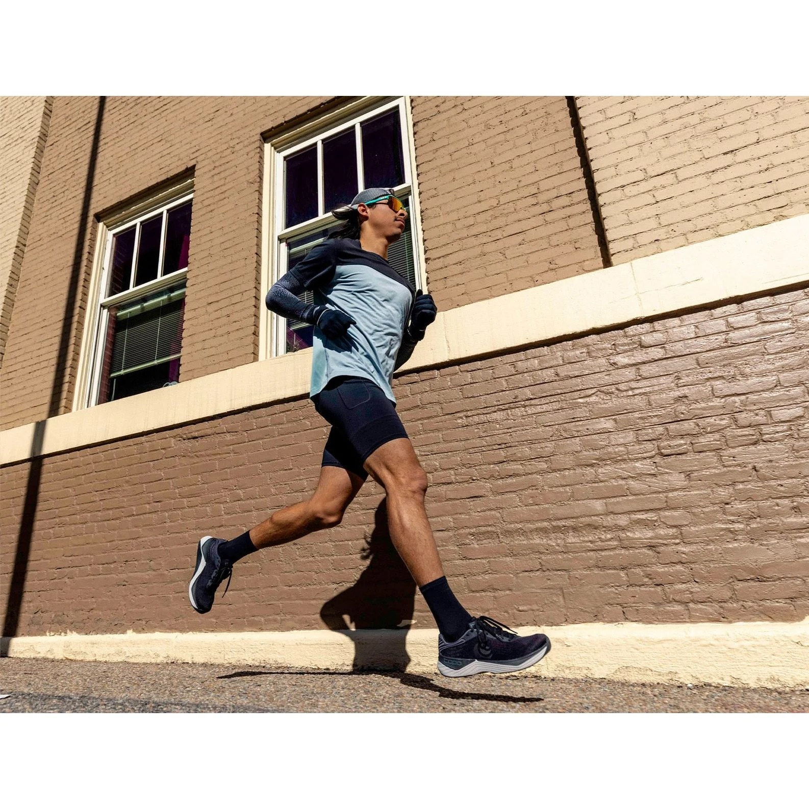 Topo Athletic Men's Ultrafly 5 Running Shoe - Image 3