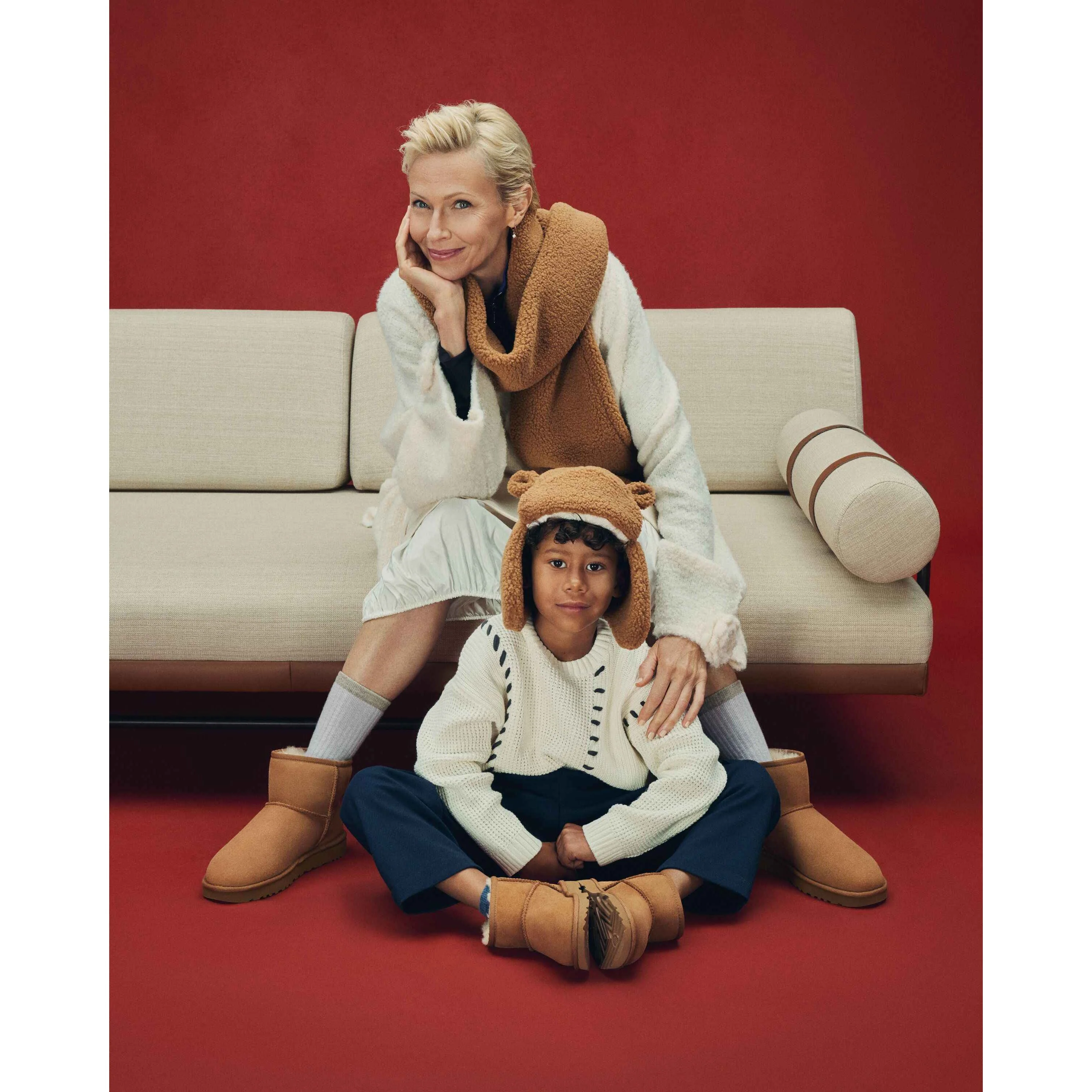 UGG Kid's Classic II Mini Boot in Chestnut - Image 4