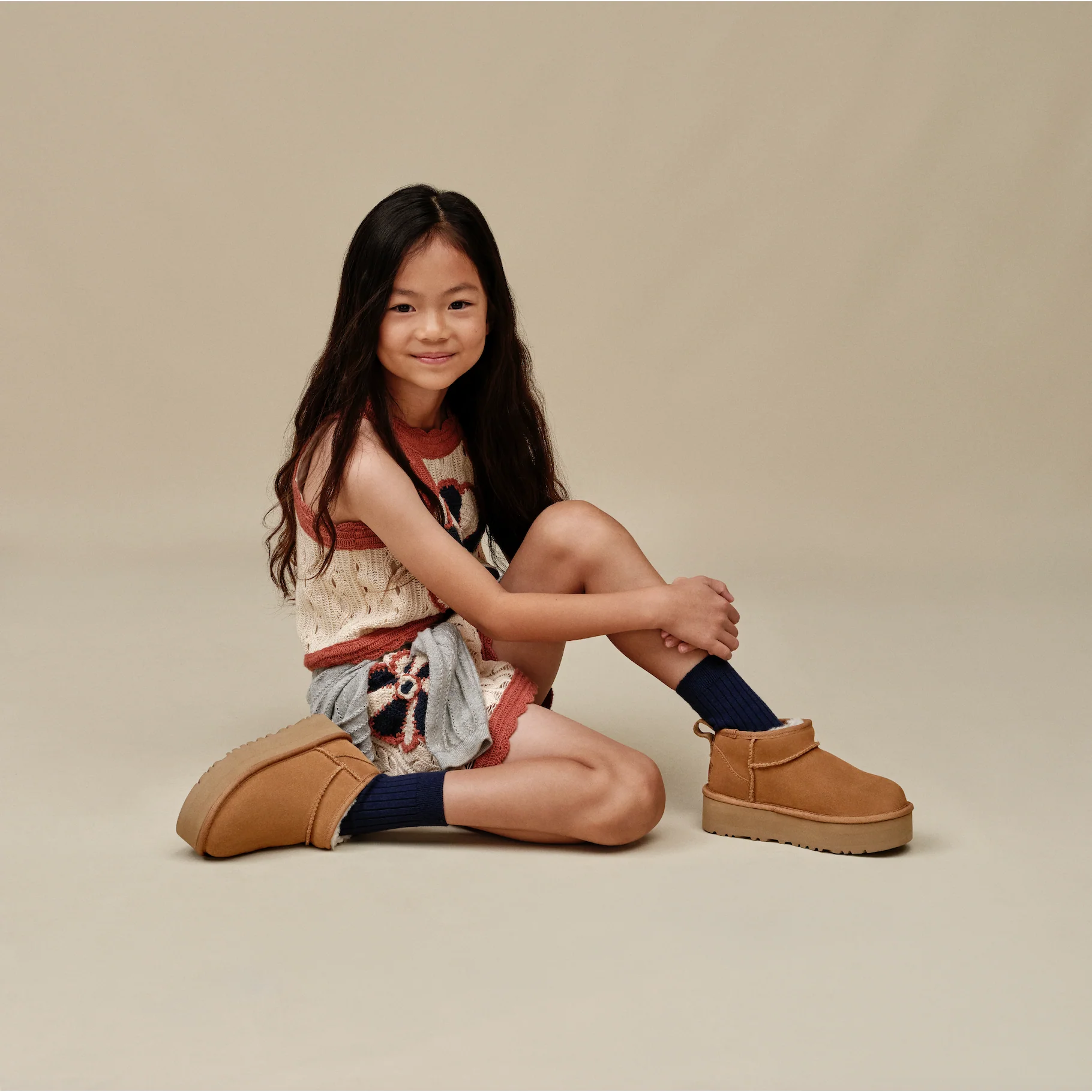 UGG Kid's Classic Ultra Mini Platform in Chestnut - Image 8