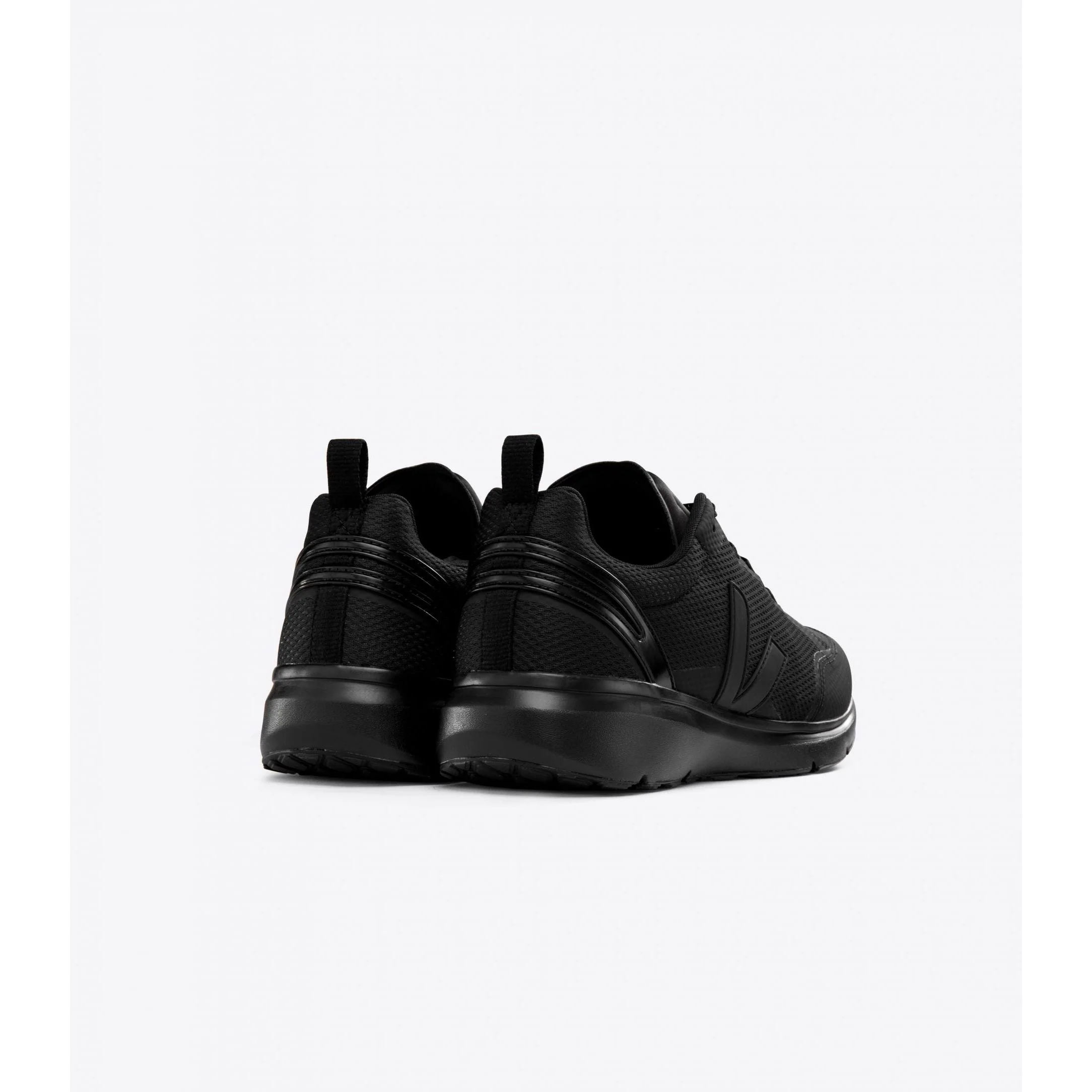 Veja Men's Condor 2 Alveomesh in Full Black - Image 3