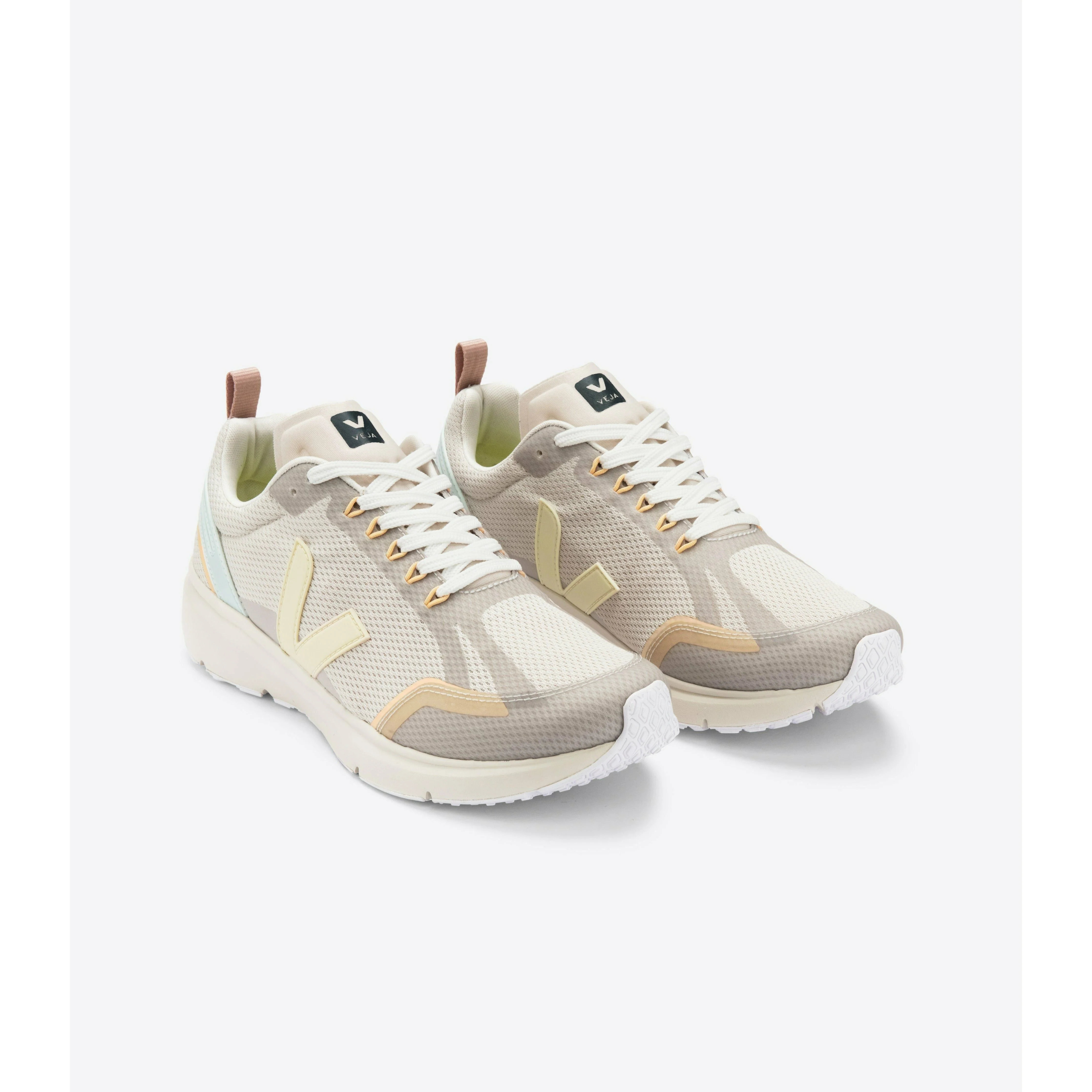 Veja Women's Condor 2 Alveomesh in Natural Butter - Image 3