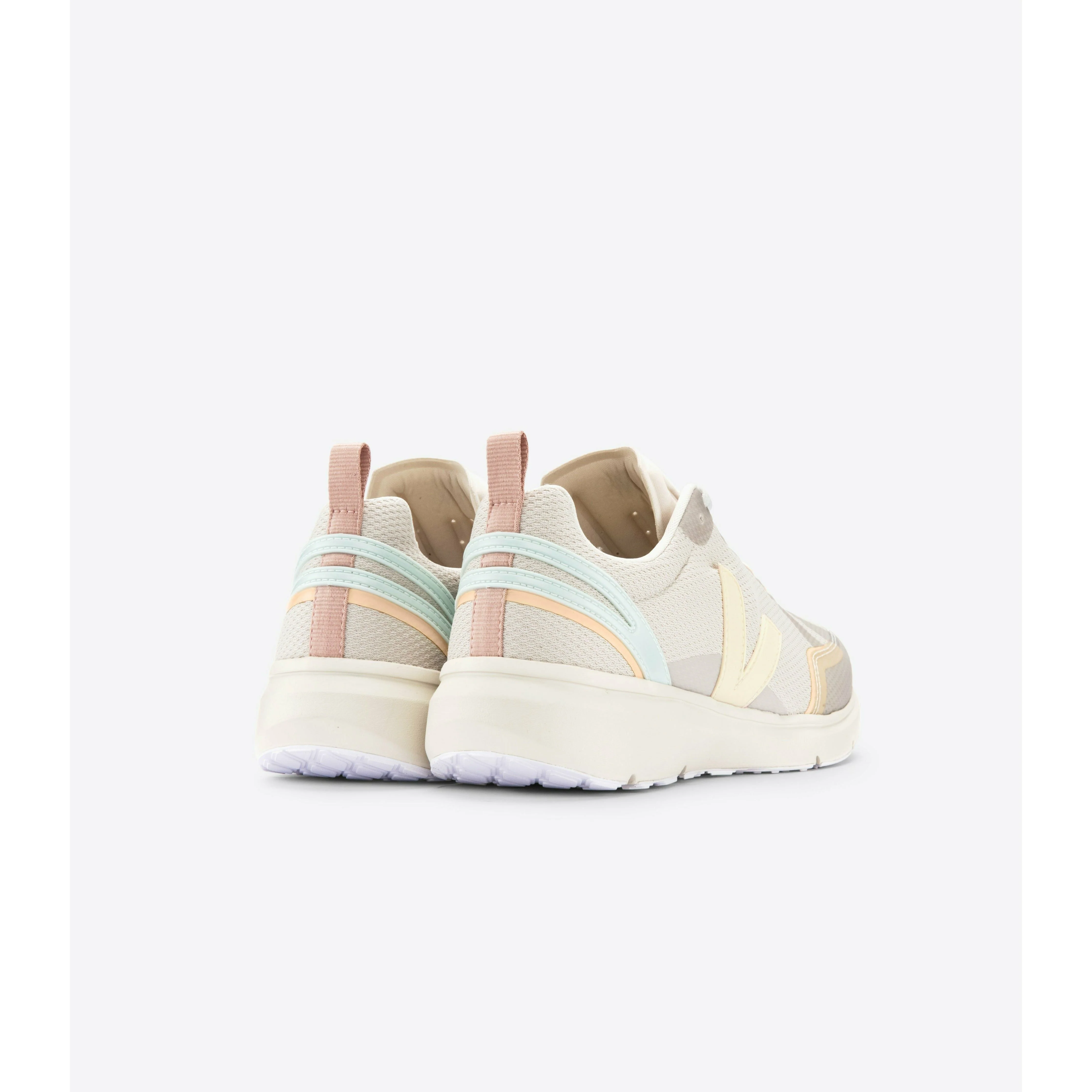 Veja Women's Condor 2 Alveomesh in Natural Butter - Image 4