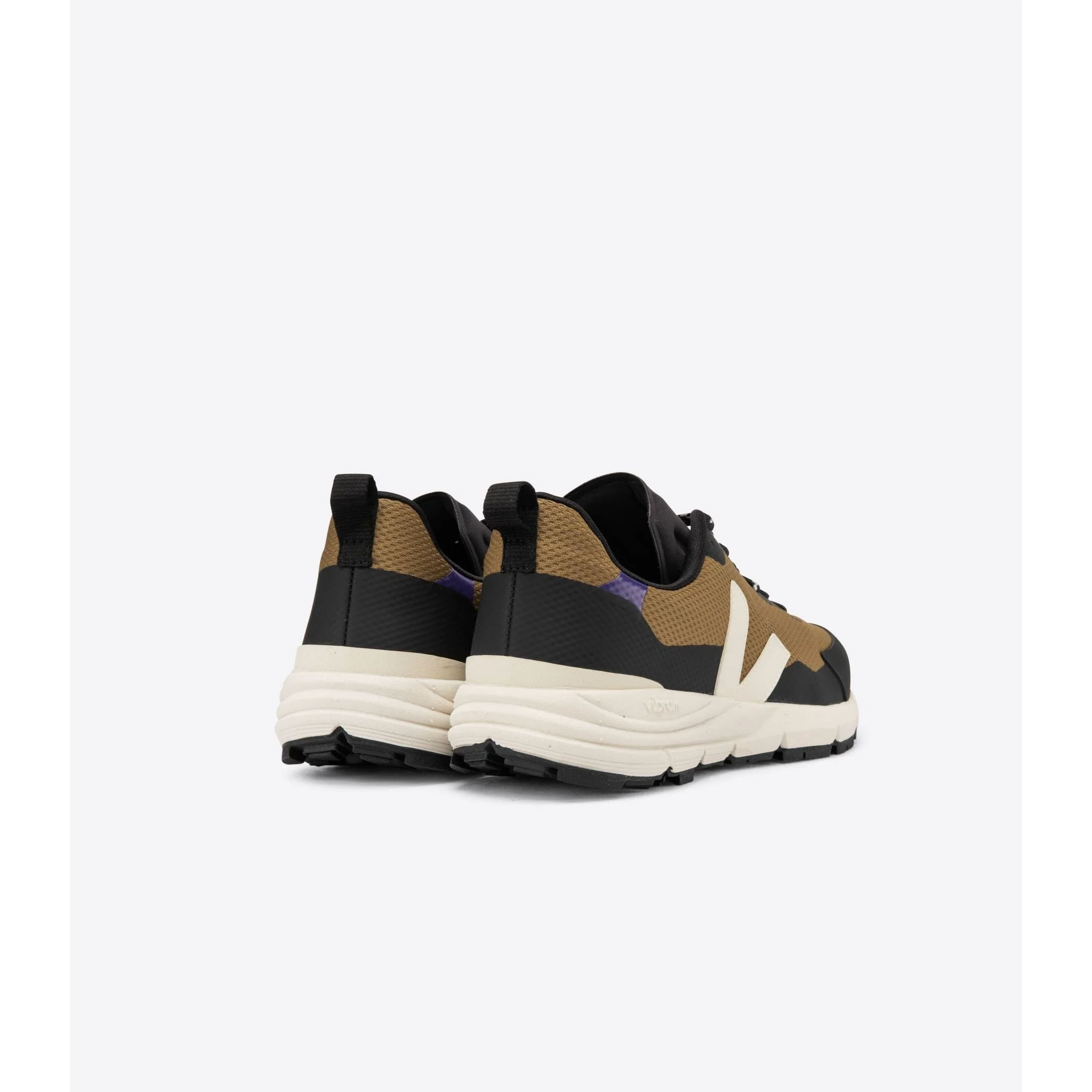 Veja Men's Dekkan Alveomesh in Tent Pierre Purple - Image 3