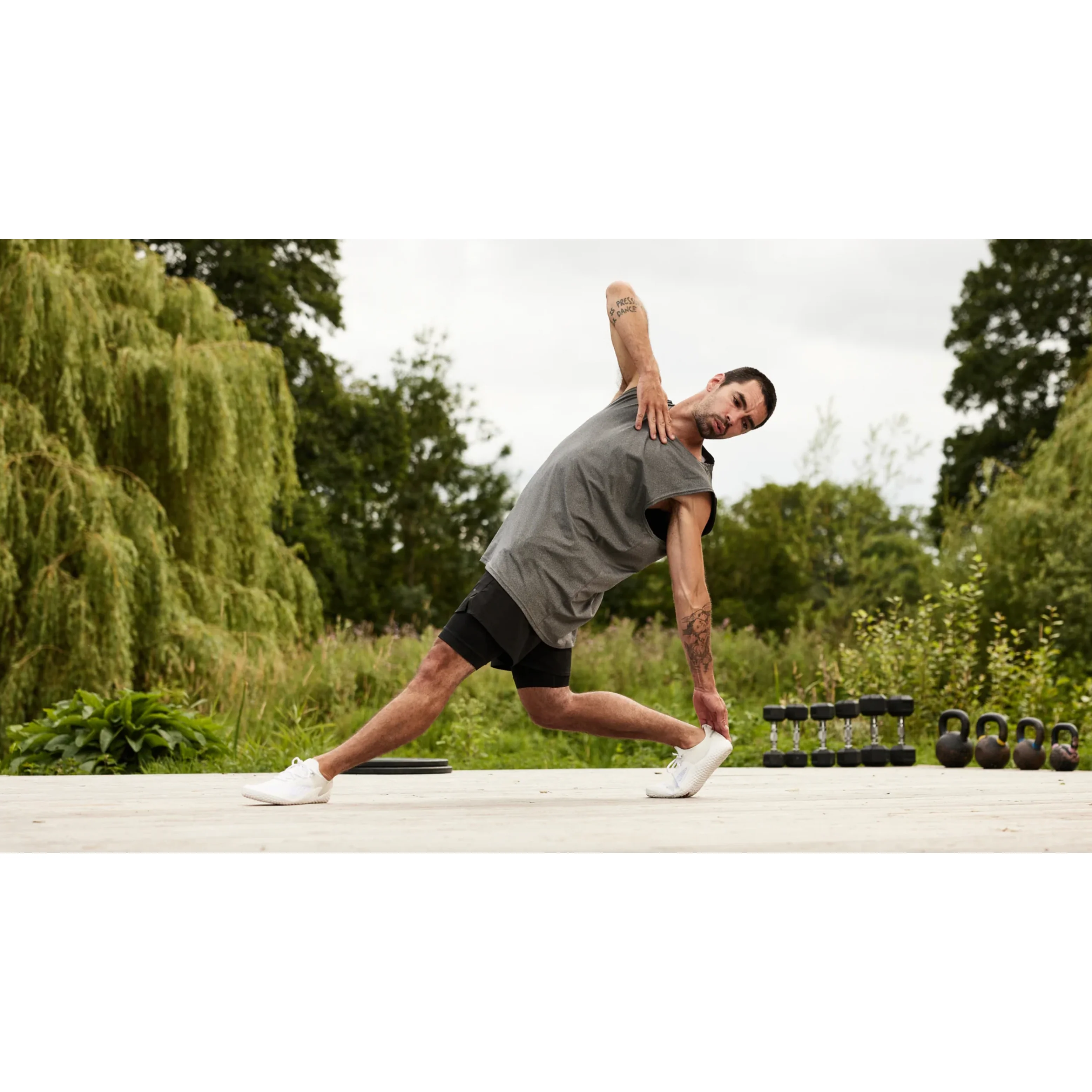 Vivobarefoot Men's Motus Strength - Image 16