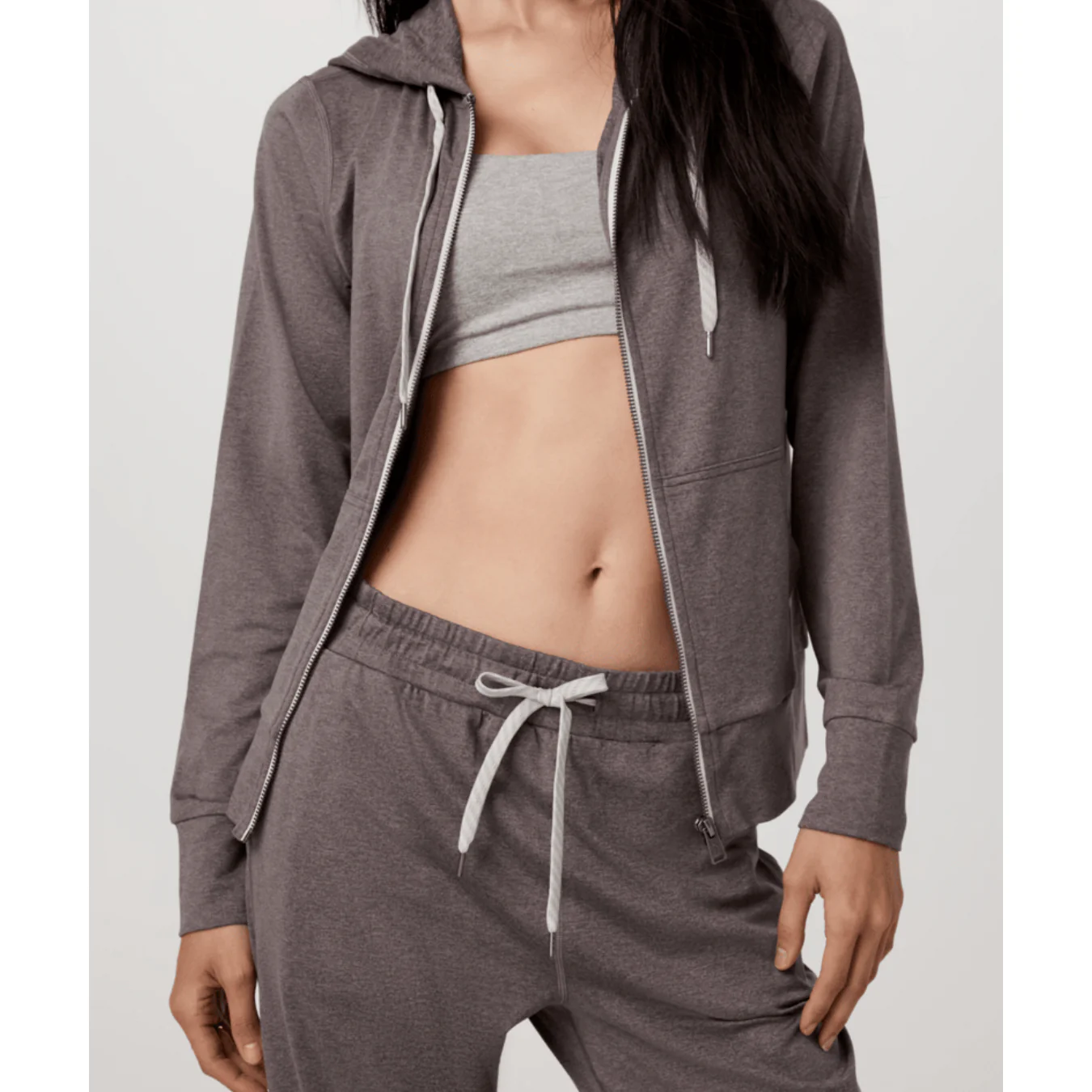 Vuori Women's Halo Performance Hoodie 2.0 - Image 17
