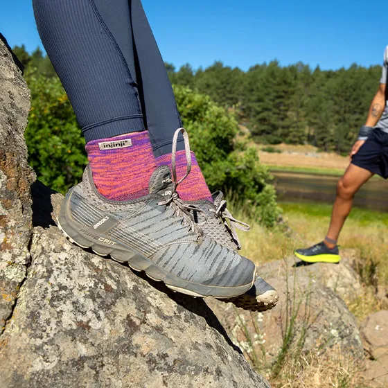 Injinji Women's Trail Midweight Mini Crew Socks in Jupiter - Image 3
